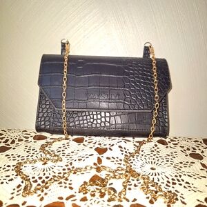 Izzy & Liv Black Croc-Embossed Faux Leather Women's Cross Body Bag